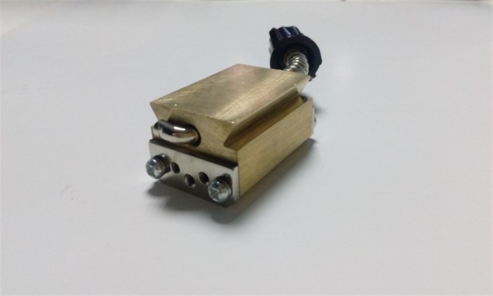 Держатель литер DY-8, HP-241G (2*3*15 мм) 5601