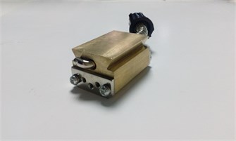 {{photo.Alt || photo.Description || 'Держатель литер DY-8, HP-241G (2*3*15 мм)'}}